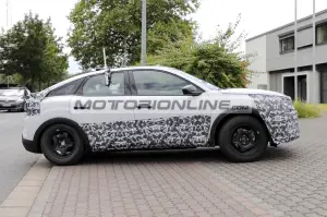 Citroen C4 - Foto spia 5-7-2024