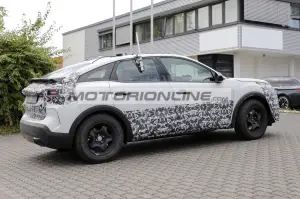 Citroen C4 - Foto spia 5-7-2024