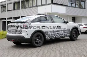 Citroen C4 - Foto spia 5-7-2024