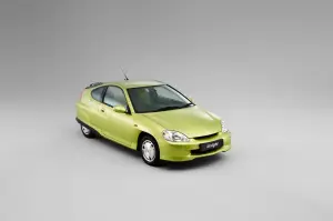 Honda - 25 anni di auto ibride - 11