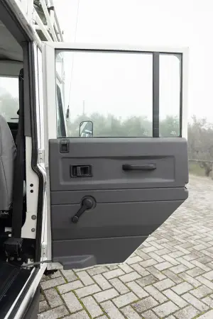 Land Rover Defender 1989 - Team Lancia - 64