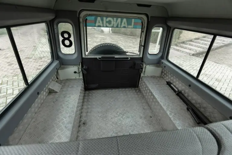 Land Rover Defender 1989 - Team Lancia - 69