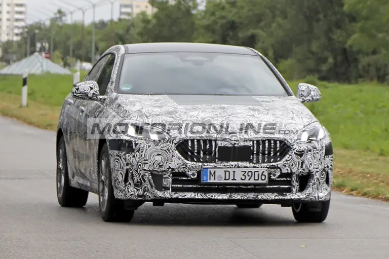 BMW Serie 2 Gran Coupe 2025 - Foto spia 9-7-2024 - 1