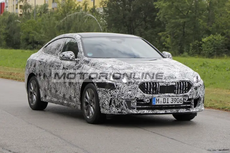 BMW Serie 2 Gran Coupe 2025 - Foto spia 9-7-2024 - 3