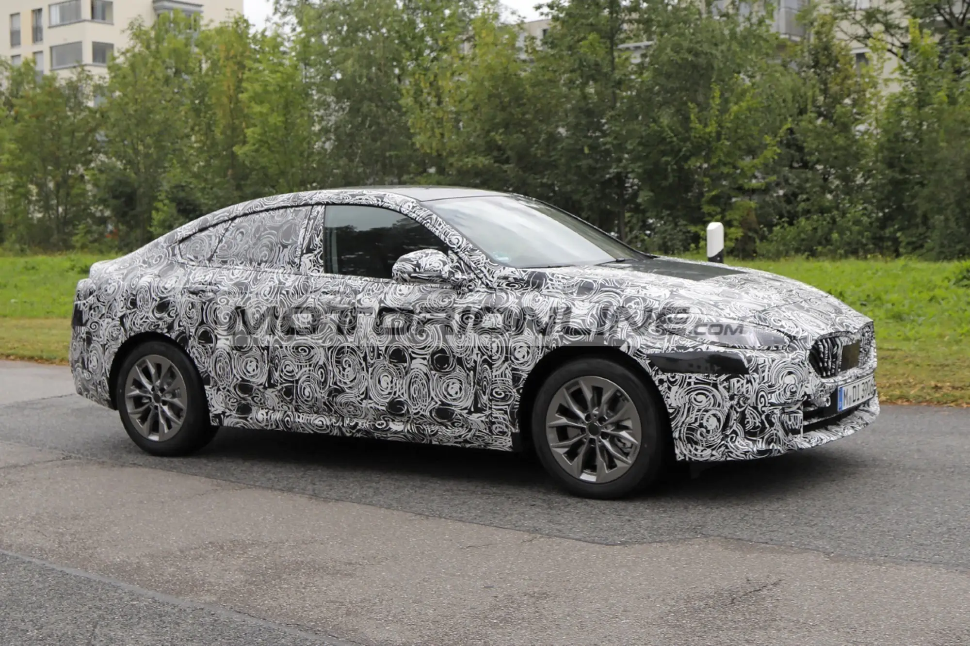 BMW Serie 2 Gran Coupe 2025 - Foto spia 9-7-2024 - 5