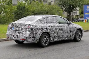 BMW Serie 2 Gran Coupe 2025 - Foto spia 9-7-2024 - 4