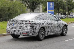 BMW Serie 2 Gran Coupe 2025 - Foto spia 9-7-2024 - 6