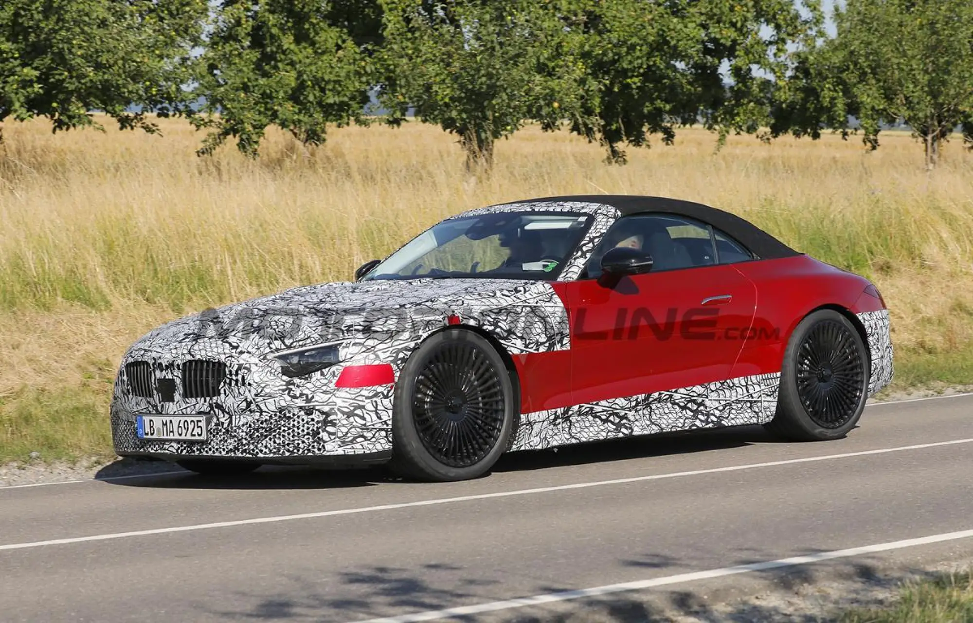 Mercedes-Maybach SL 2025 - Foto spia 10-07-2024 - 4