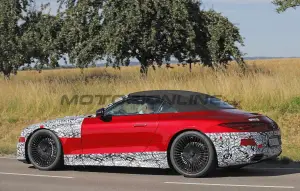 Mercedes-Maybach SL 2025 - Foto spia 10-07-2024
