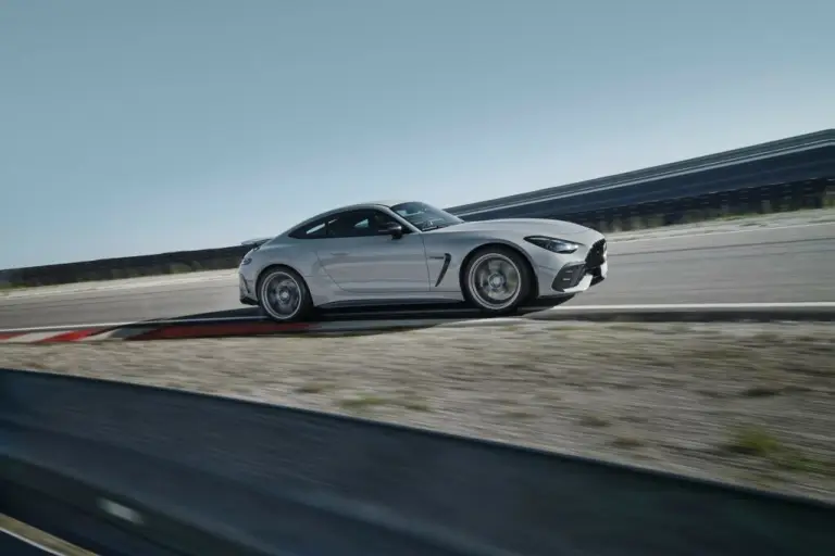 Mercedes-AMG GT 63 Pro - 16