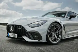 Mercedes-AMG GT 63 Pro - 9