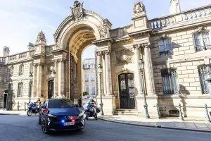 Renault Rafale - Auto Presidenza della Repubblica francese - 16