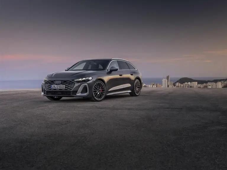 Nuova Audi A5 - prime immagini ufficiali - 16