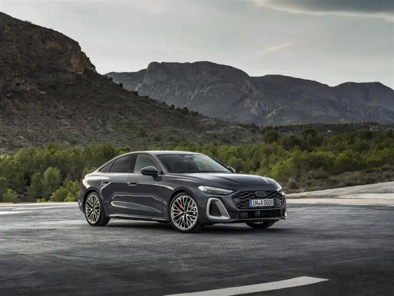 Nuova Audi A5 - prime immagini ufficiali - 9