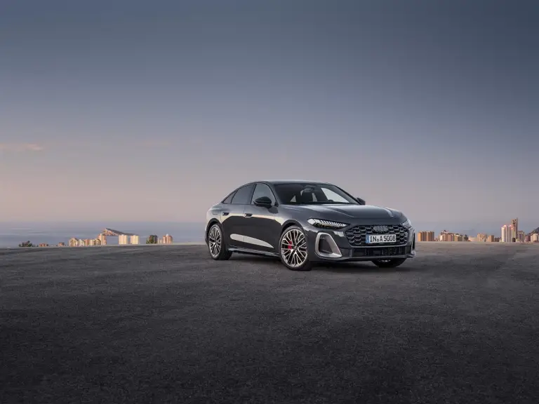 Nuova Audi A5 - prime immagini ufficiali - 17