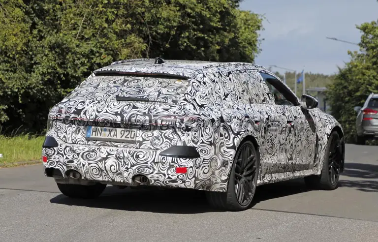 Audi RS7 2025 - Foto spia 17-07-2024 - 7