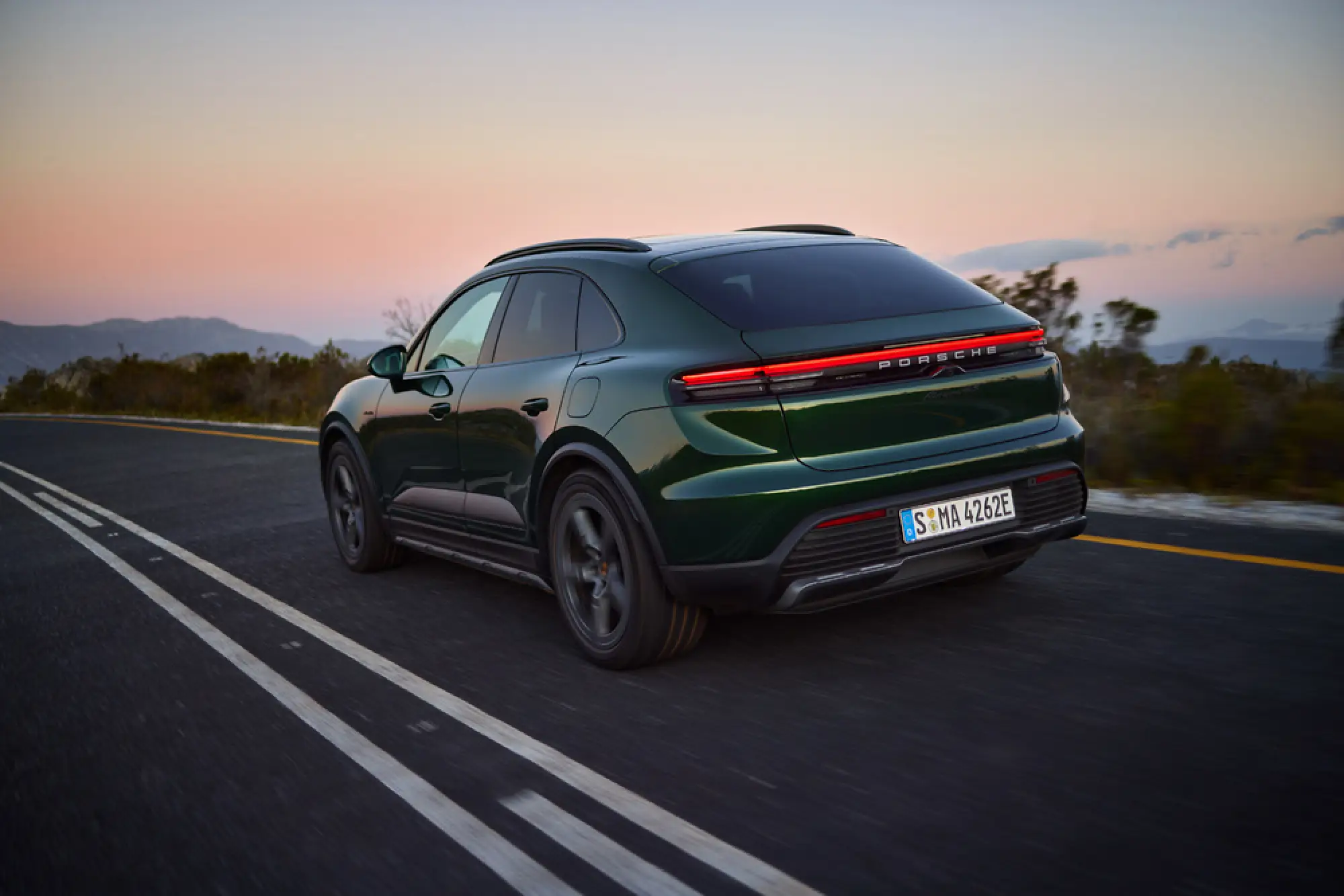 Porsche Macan elettrica - nuove versioni - 1
