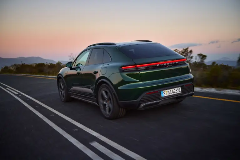 Porsche Macan elettrica - nuove versioni - 1