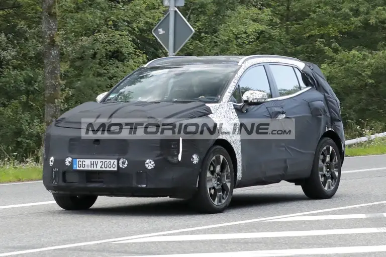 Kia Sportage - Foto spia 18-7-2024 - 2