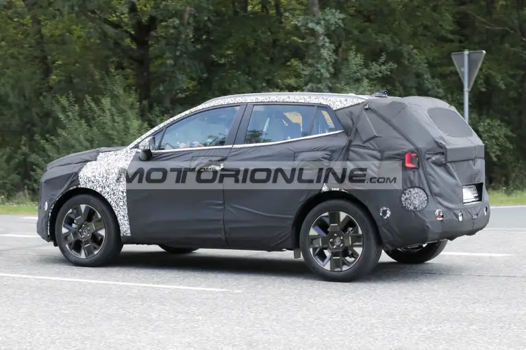 Kia Sportage - Foto spia 18-7-2024 - 6