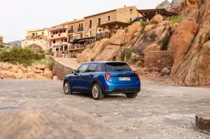 Mini Cooper S 5 porte 2024 - Foto ufficiali - 10