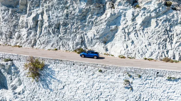 Mini Cooper S 5 porte 2024 - Foto ufficiali - 38