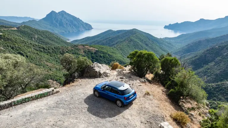 Mini Cooper S 5 porte 2024 - Foto ufficiali - 41