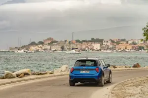 Mini Cooper S 5 porte 2024 - Foto ufficiali - 44