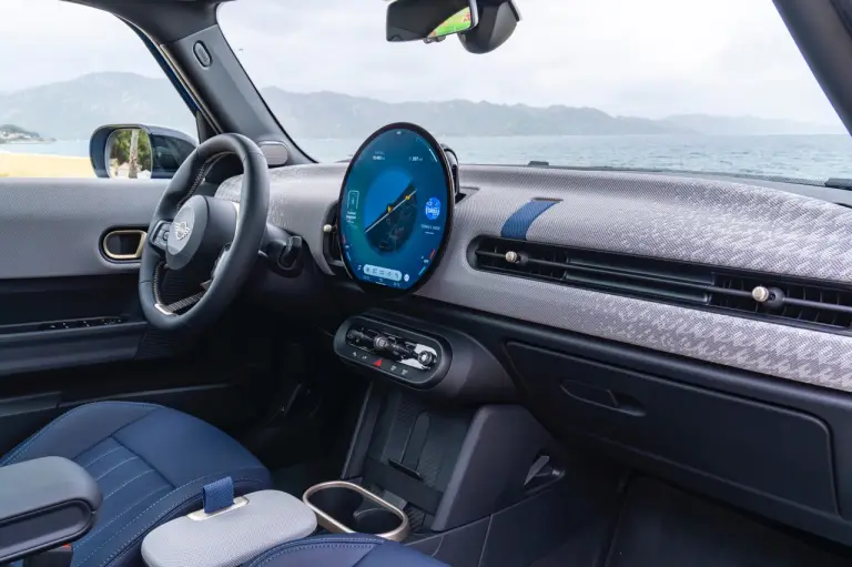 Mini Cooper S 5 porte 2024 - Foto ufficiali - 42