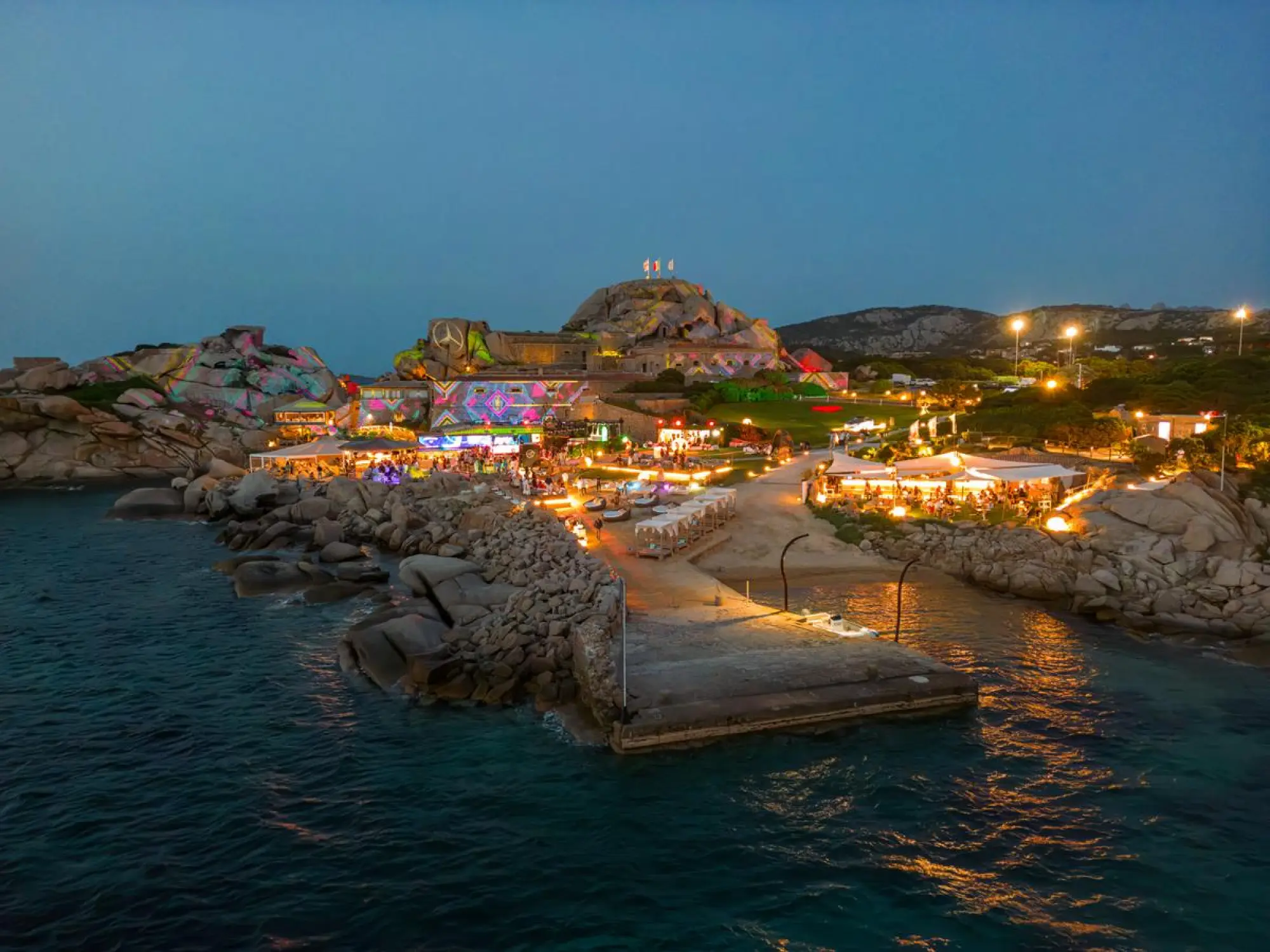 Mercedes - Phi Beach 2024 - 15