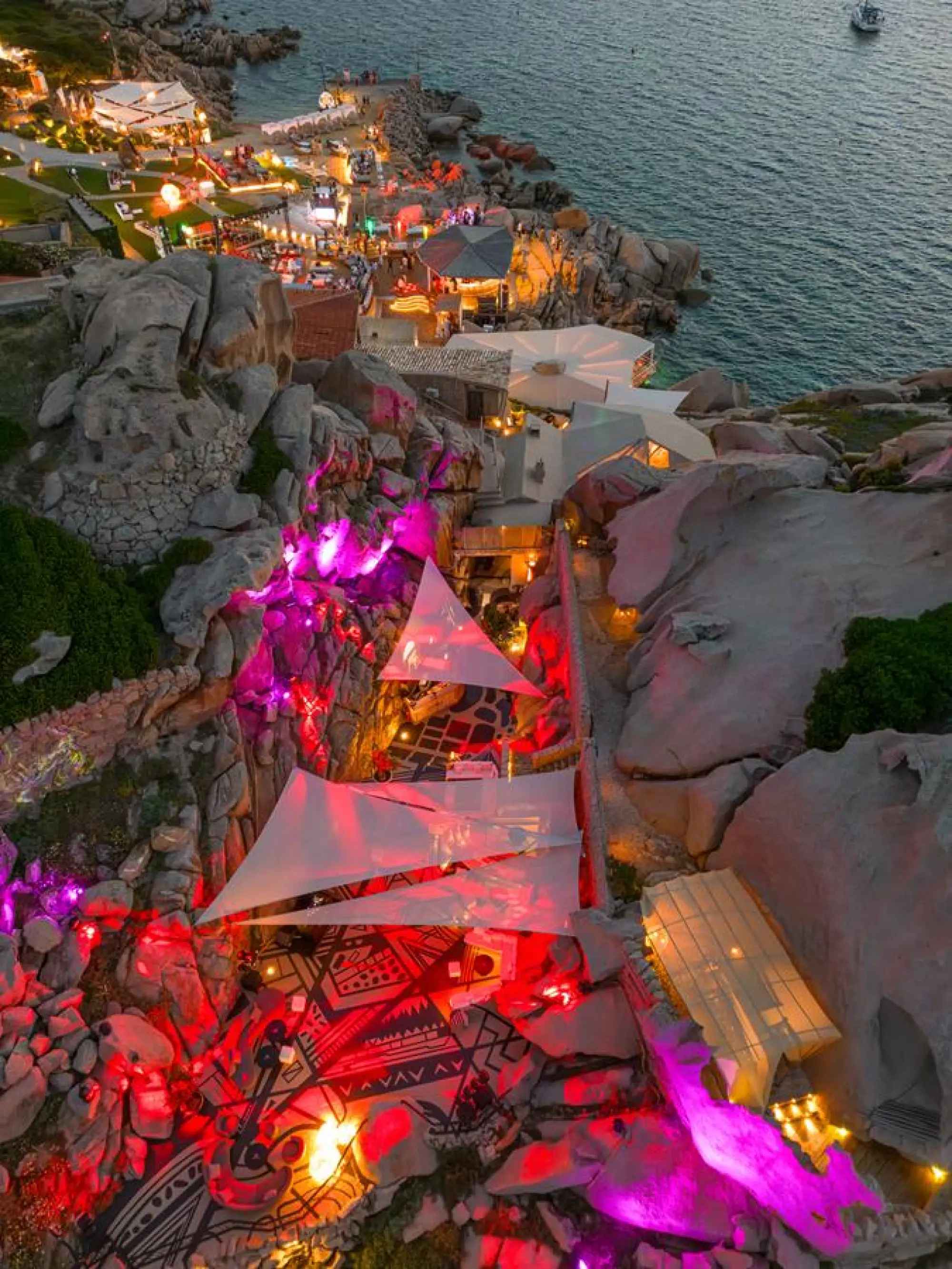 Mercedes - Phi Beach 2024 - 20
