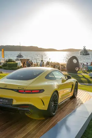 Mercedes - Phi Beach 2024 - 7