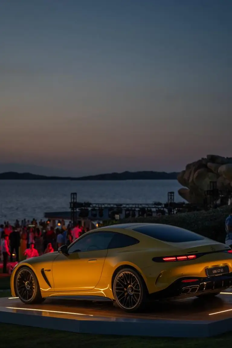 Mercedes - Phi Beach 2024 - 8