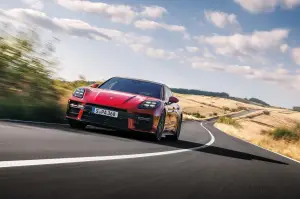 Porsche Panamera Turbo S E-Hybrid e GTS - 2