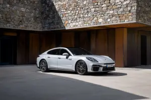 Porsche Panamera Turbo S E-Hybrid e GTS - 3