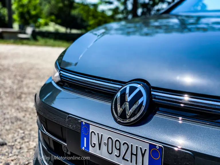 Volkswagen Golf 2024 - Prime impressioni di guida - 4
