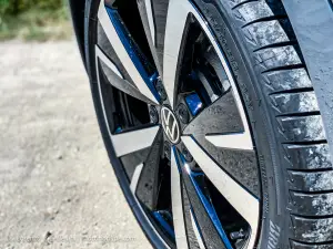 Volkswagen Golf 2024 - Prime impressioni di guida