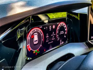Volkswagen Golf 2024 - Prime impressioni di guida