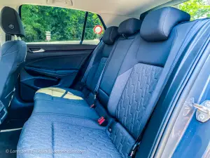 Volkswagen Golf 2024 - Prime impressioni di guida