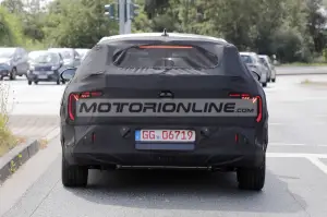 Kia Ceed - Foto spia 25-7-2024