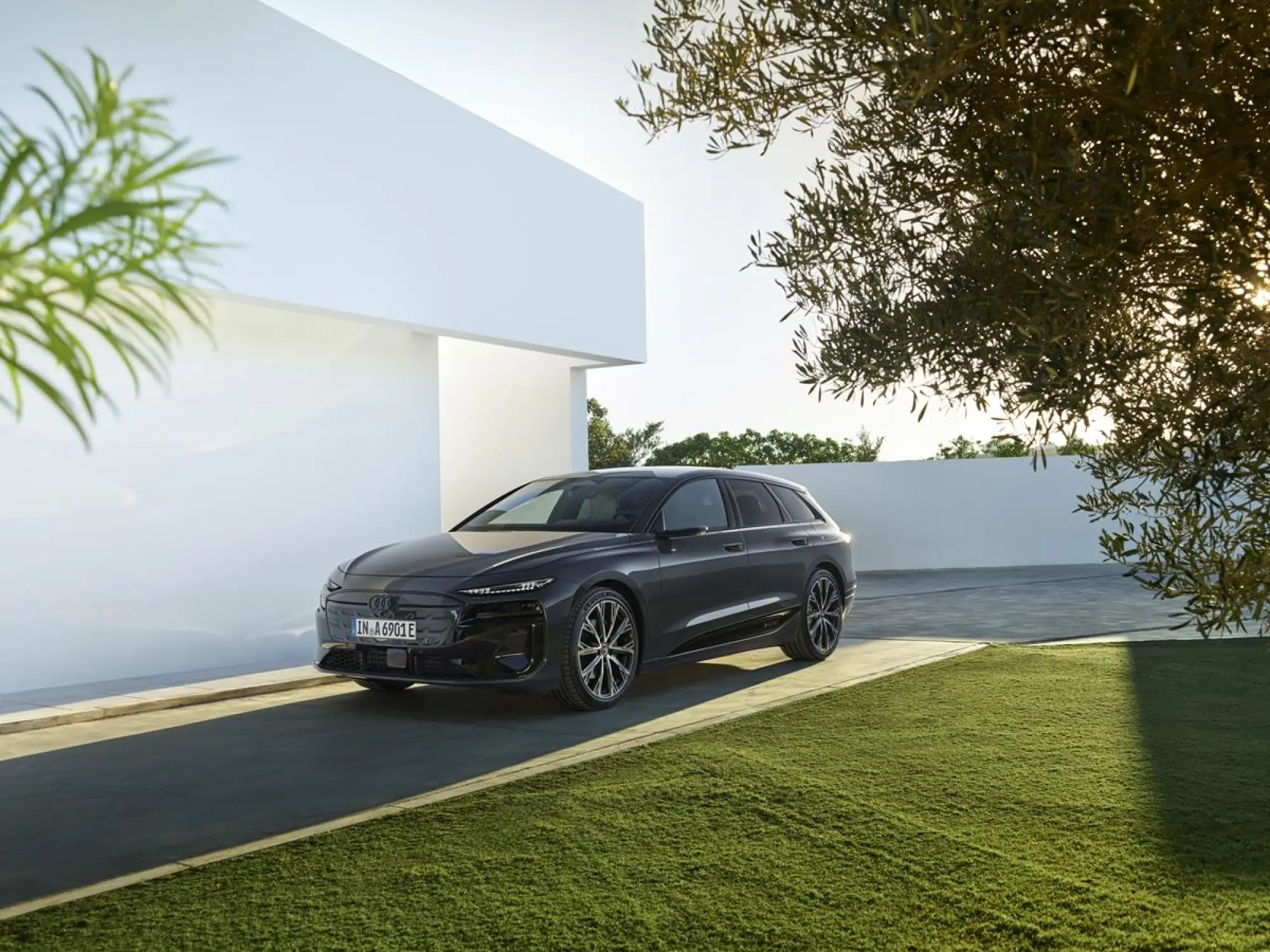 Audi A6 e-tron - 14