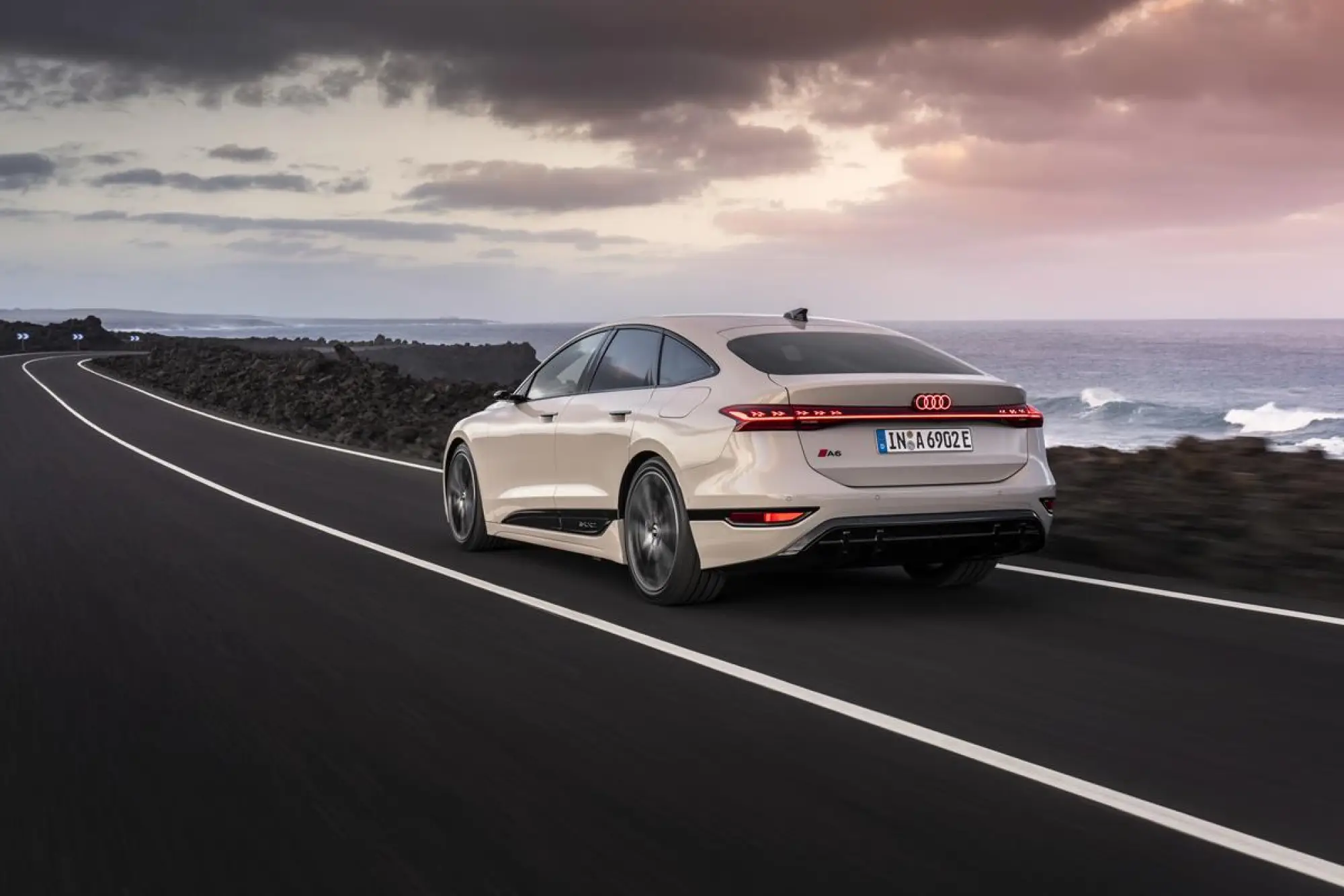 Audi A6 e-tron - 76