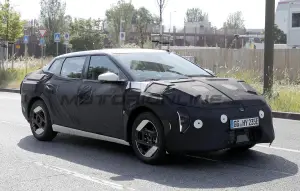Kia EV4 - Foto spia 31-07-2024 - 2