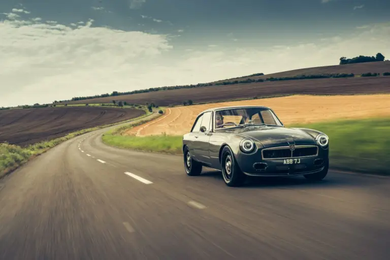 MGB V8 LE60 - Restomod - 4