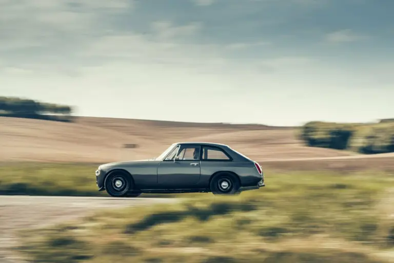 MGB V8 LE60 - Restomod - 1