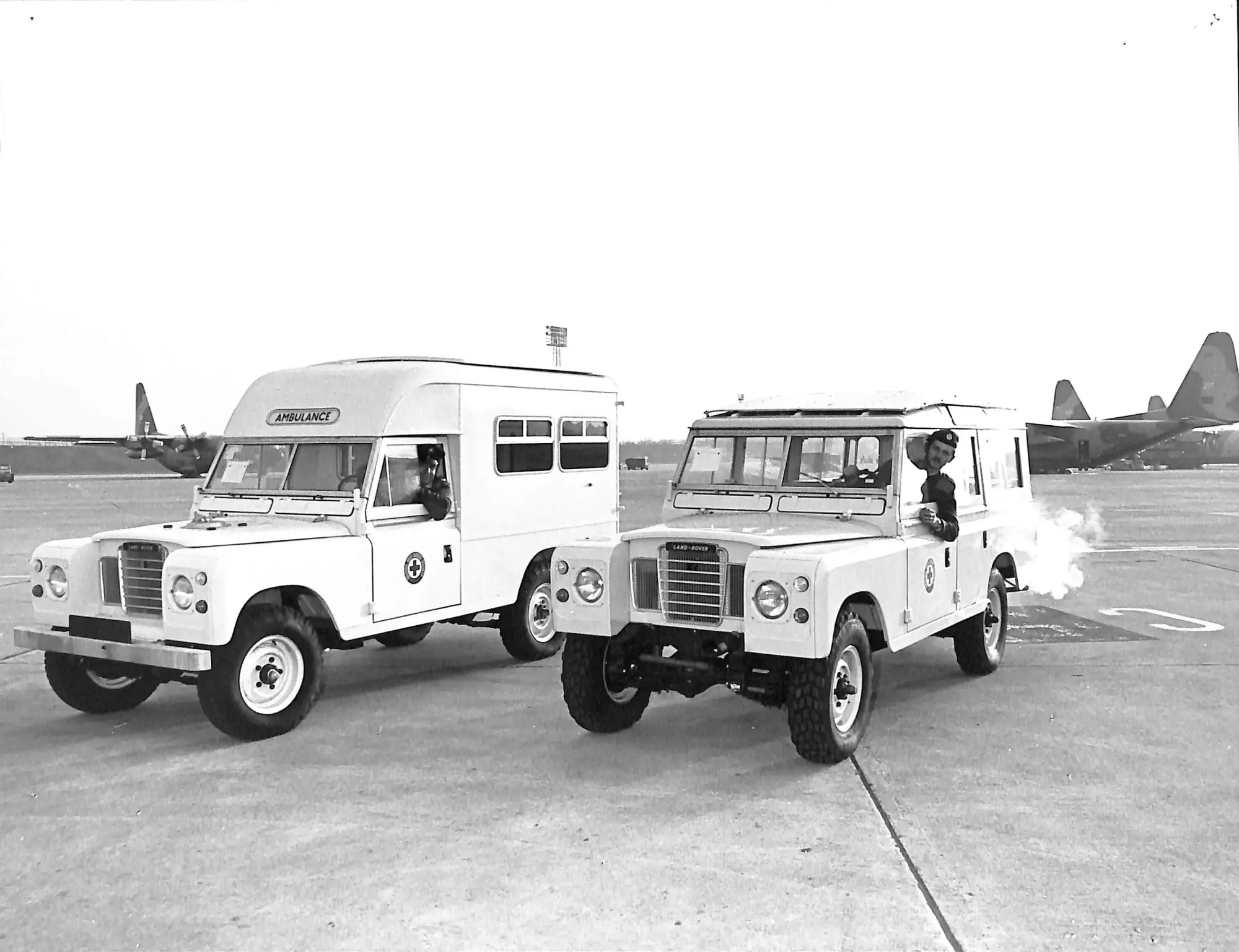 Defender 70 anni con British Red Cross - 4
