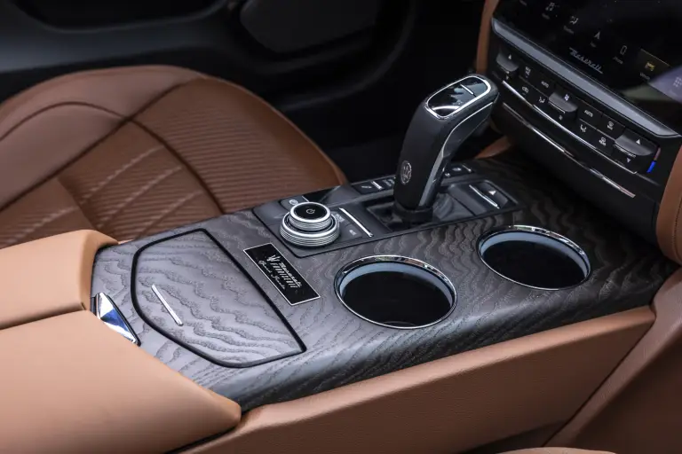 Maserati Quattroporte Grand Finale e MC20 Iris - 8