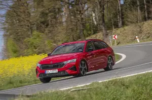 Skoda Octavia RS 2024 - Foto ufficiali