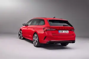 Skoda Octavia RS 2024 - Foto ufficiali - 8