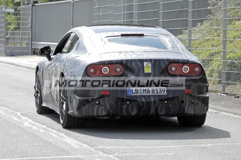 Mercedes-AMG GT - Foto spia 6-8-2024 - 15